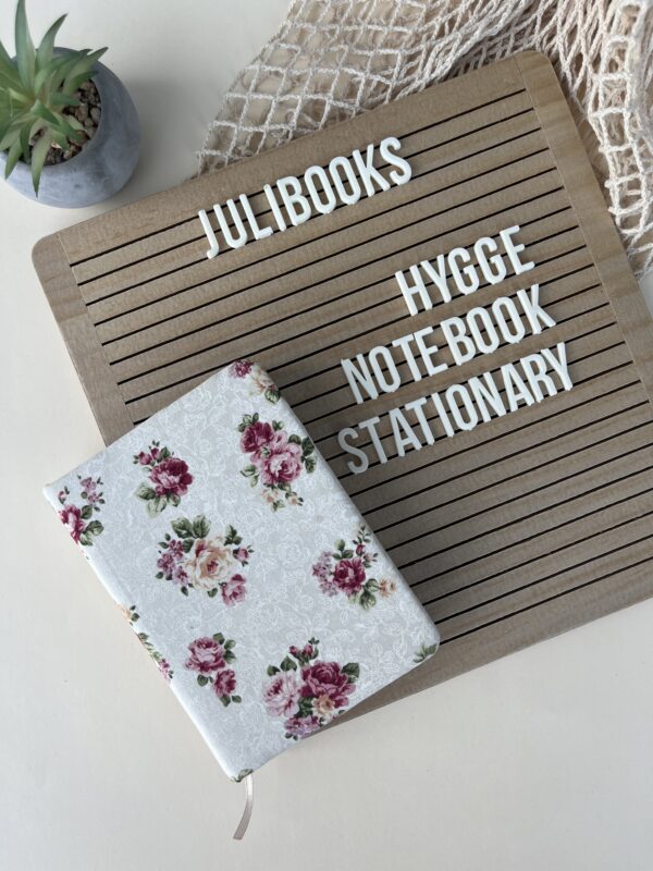 A6 Rosas: Dot grid Notebook